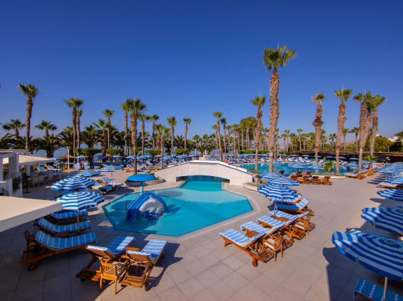 12 KIDS SWIMMING POOL