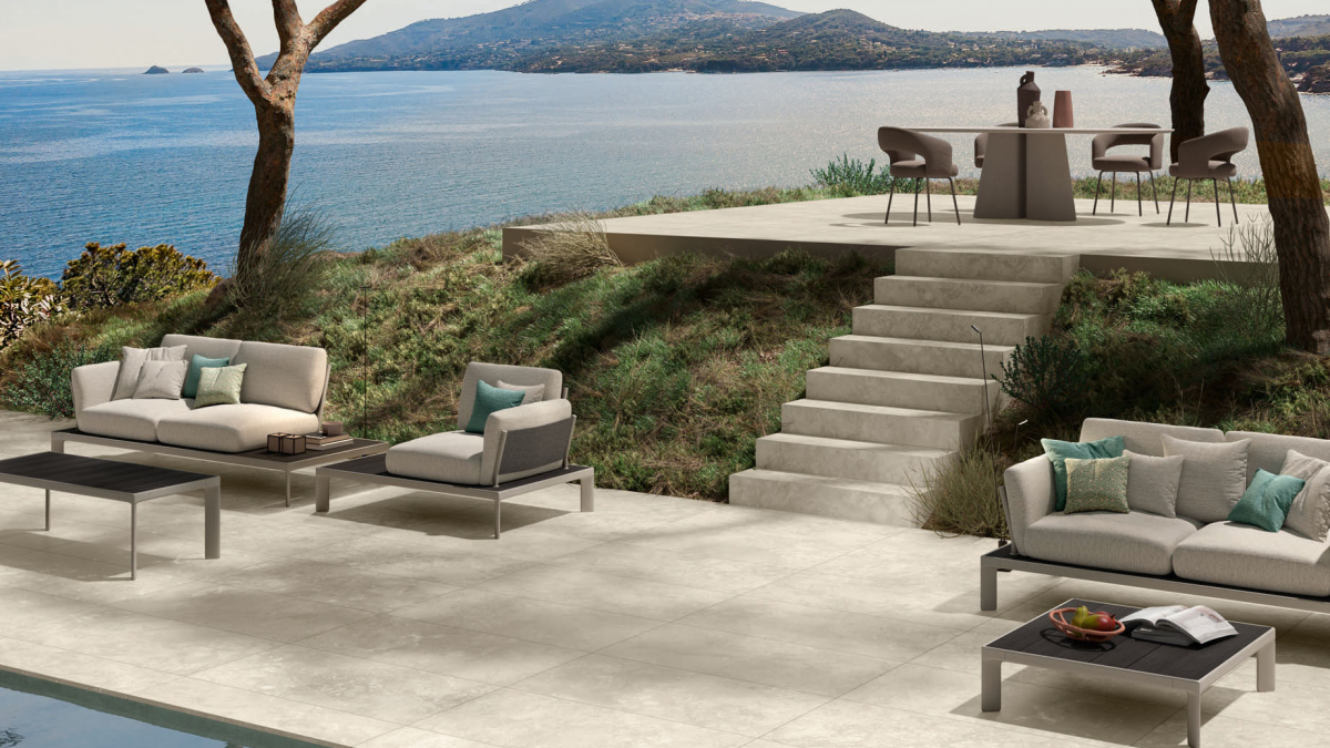 Caesar Across Outdoor 29