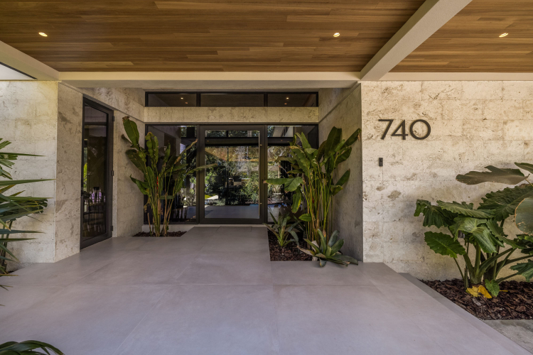740 NE 120th St Biscayne Park print 005 034 2J9A9404 4200x2802 300dpi
