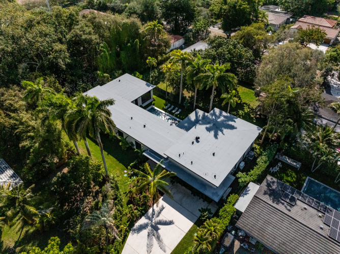 740 NE 120th St Biscayne Park print 110 115 DJI 20250209103708 0260 D 4200x3145 300dpi