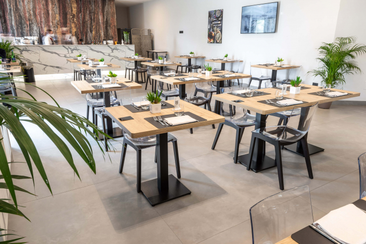 Building Hotel Ristorante 04