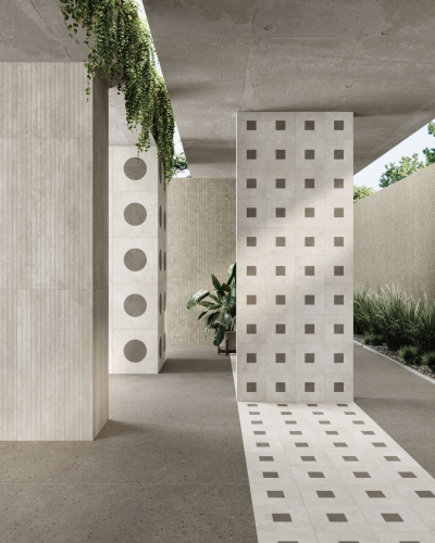 silent chips insquare clear compm sable circle1 straight plinth